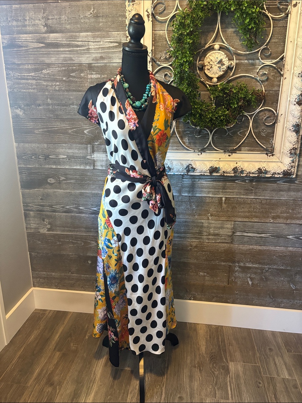 Zara Women (Size XL) Mixed Media Dress